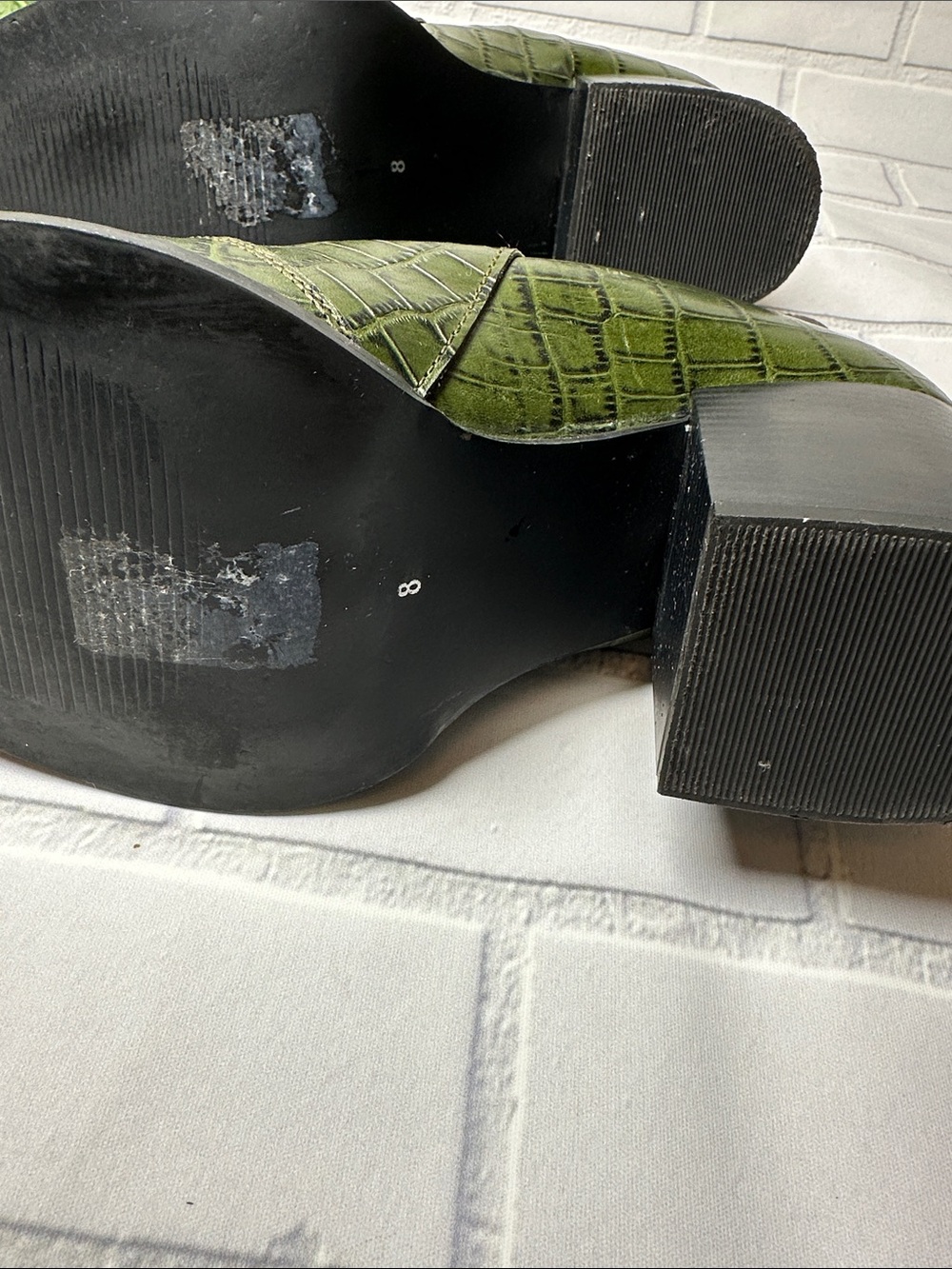 ASOS Design Green Croc Print Heeled Boots w/ Silver Stud Accents Sz 8 - Picture 6 of 7